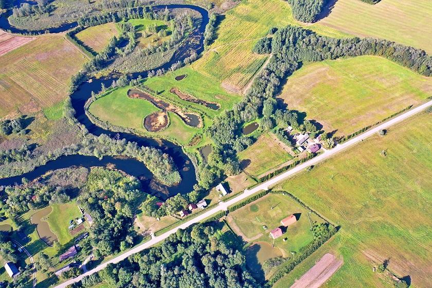 Parduodamas namas Šeimyniškių k., Utenos r. sav., 150.00 m² ploto 2 kambariai 4