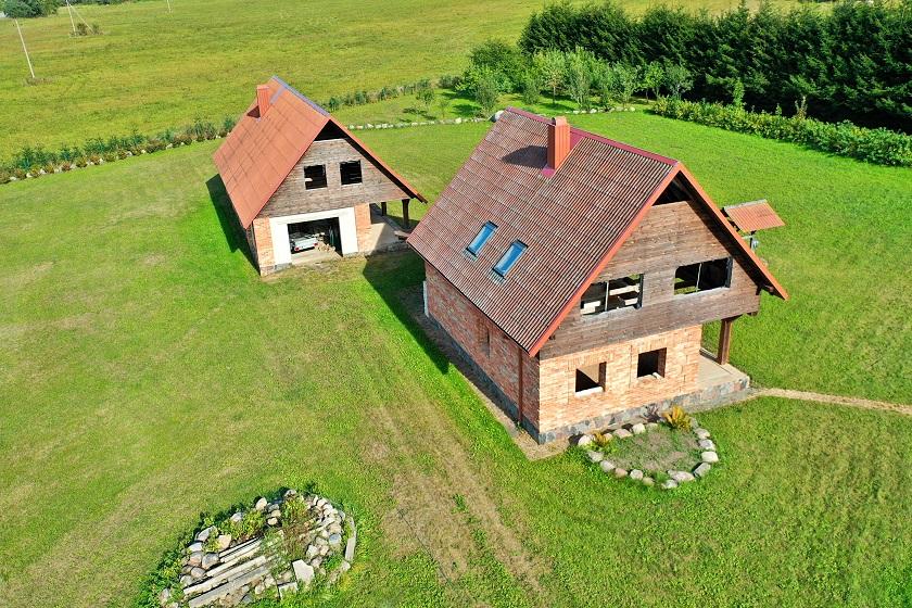 Parduodamas namas Šeimyniškių k., Utenos r. sav., 150.00 m² ploto 2 kambariai 9