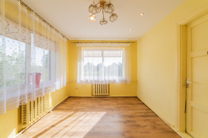 Parduodamas namas Alyvų g., Karklėnų mstl., Kelmės r. sav., 70.40 m² ploto 3 kambariai 5