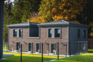 Parduodamas mūrinis 2 aukštų namas Vilniaus r. Arti miesto - tarp Pilaitės ir Zujūnų. 24
