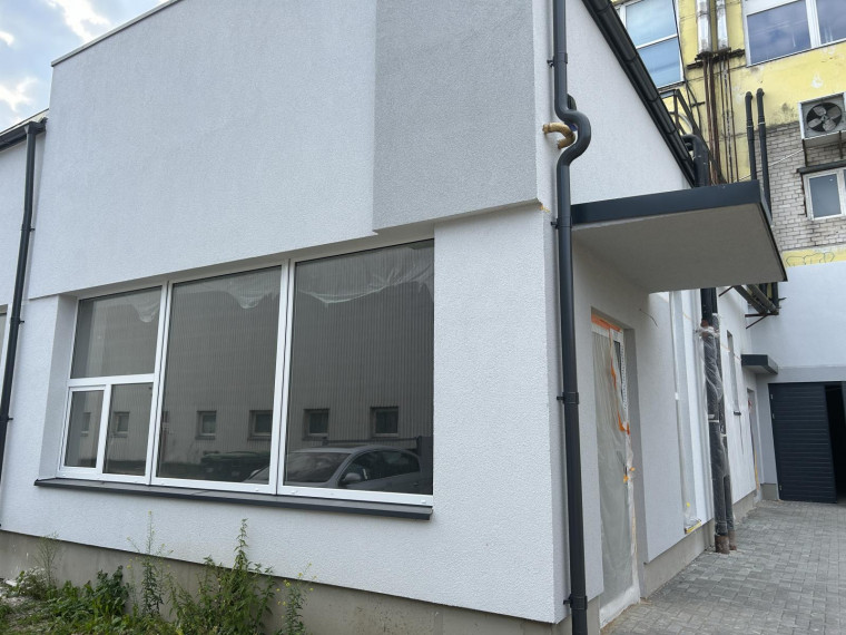 Nuomojamos patalpos 510 m² ploto 12