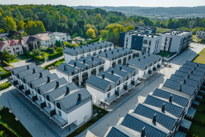 Parduodamas butas per kelis aukštus Lazdynėliuose, Vilniuje, 106 kv.m iš kurių 40 kv. m neregistruojama palėpė 19