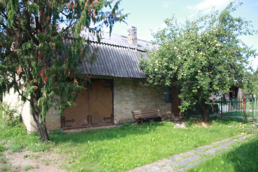 Parduodamas namas Karpėnų g., Naujosios Akmenės m., Akmenės r. sav., 87.91 m² ploto 4 kambariai 5