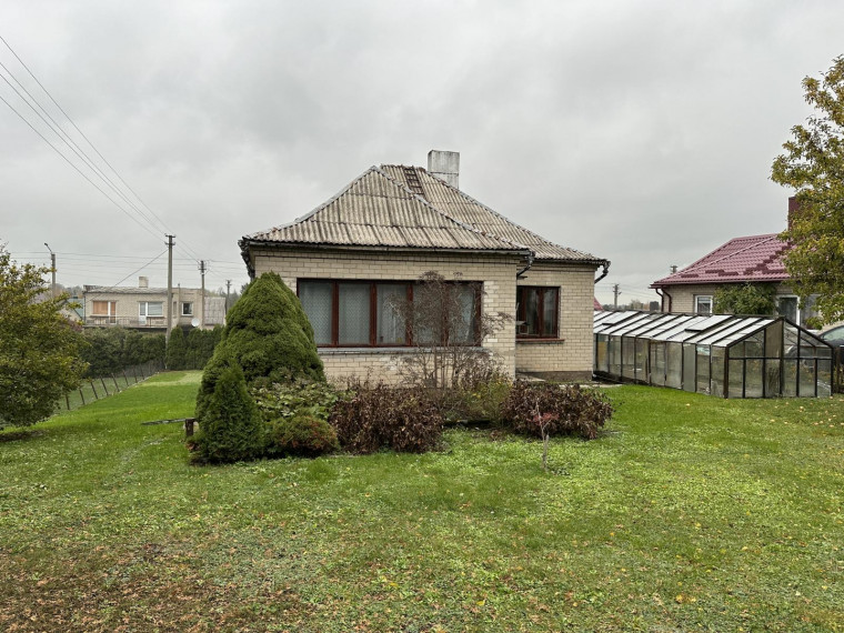 Parduodamas namas Gedimino g., Raseinių m., Raseinių r. sav., 131.61 m² ploto 3 kambariai 3