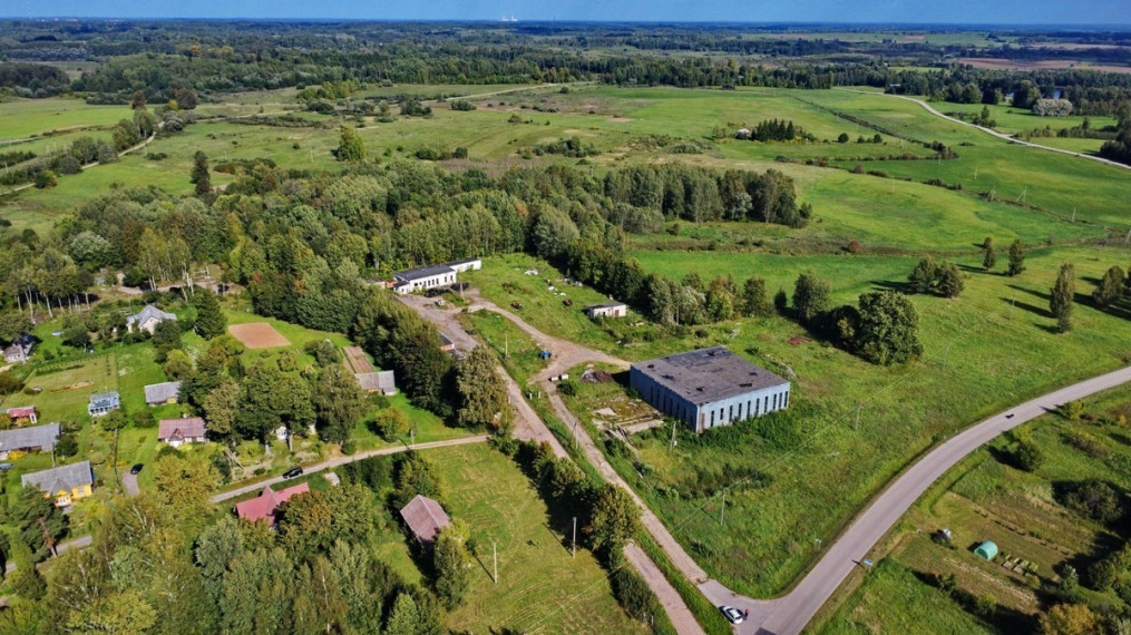 Parduodamos administracinės, gamybinės, kitos paskirties, sandėliavimo patalpos Jonuškų g., Kaniūkų k., Ignalinos r. sav., 1073.15 m2 ploto 21
