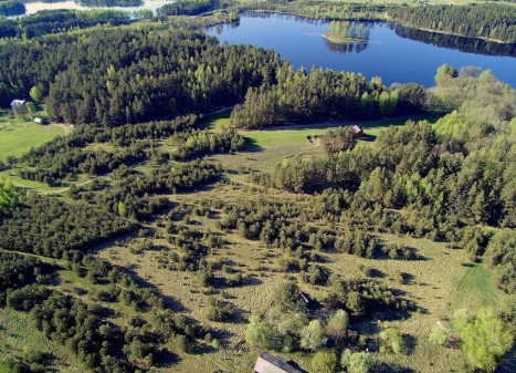 Parduodamas žemės sklypas prie ežero Molėtuose - 363 arų ploto