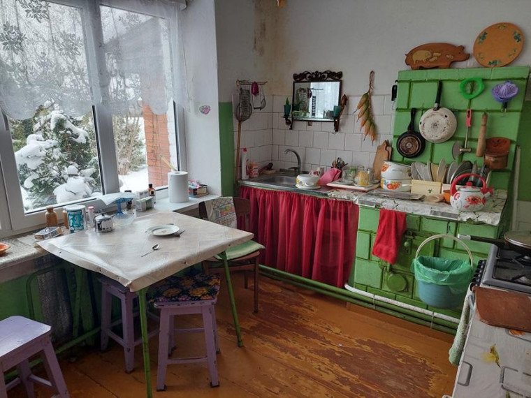 Parduodamas butas Ažuožerių k., Anykščių r. sav., 90.00 m² ploto 4 kambariai 3