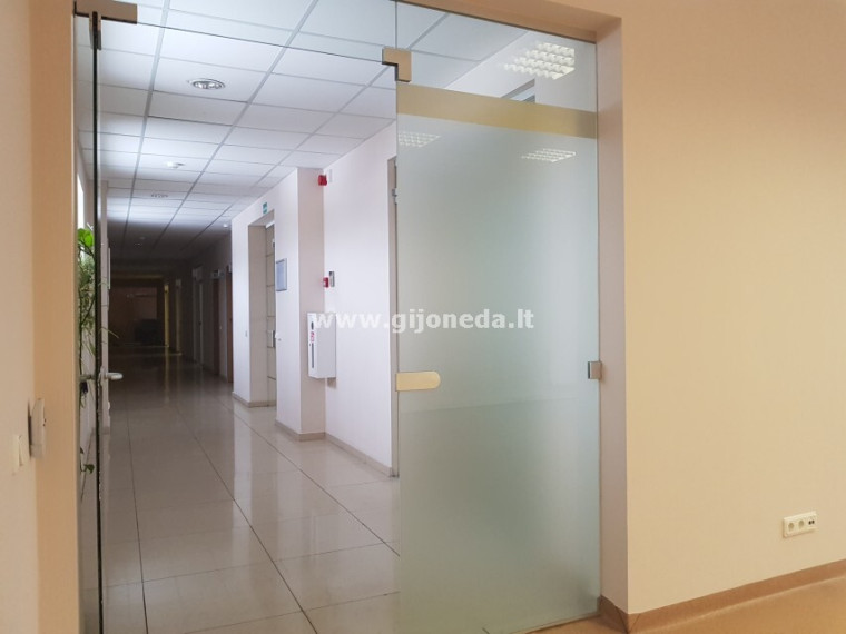 Nuomojamos  patalpos Klaipėdos apskritis, Klaipėda, Paryžiaus Komunos g., 74 m2 ploto 4