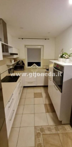 Parduodamas namas Vaivorykštės g., Gindulių k., Klaipėdos r. sav., 130 m2 ploto, 2 aukštai 2