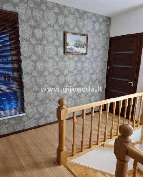 Parduodamas namas Vaivorykštės g., Gindulių k., Klaipėdos r. sav., 130 m2 ploto, 2 aukštai 10