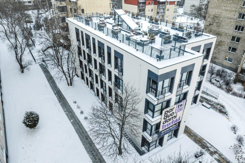 Parduodamas butas per 2 aukštus Tuskulėnų g., Žirmūnuose, Vilniuje. 6