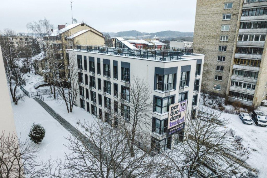 Parduodamas butas per 2 aukštus Tuskulėnų g., Žirmūnuose, Vilniuje. 1