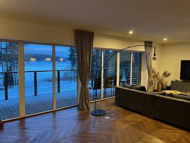 Parduodamas namas Siesarties g., Juočių k., Molėtų r. sav., 330 m2 ploto 23