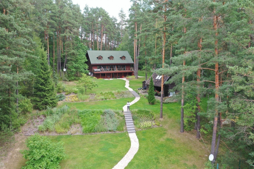 Parduodamas namas Siesarties g., Juočių k., Molėtų r. sav., 330 m2 ploto 10