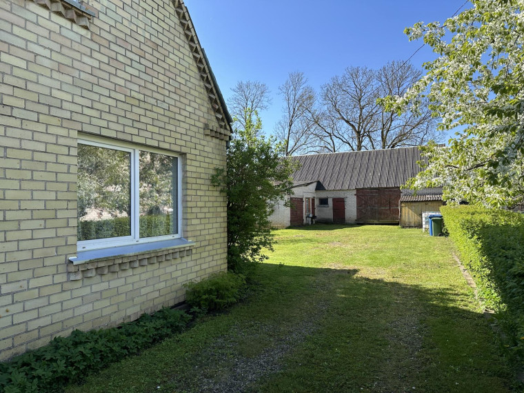 Parduodamas namas Gėlių g., Stungių k., Joniškio r. sav., 201.00 m² ploto 5 kambariai 5