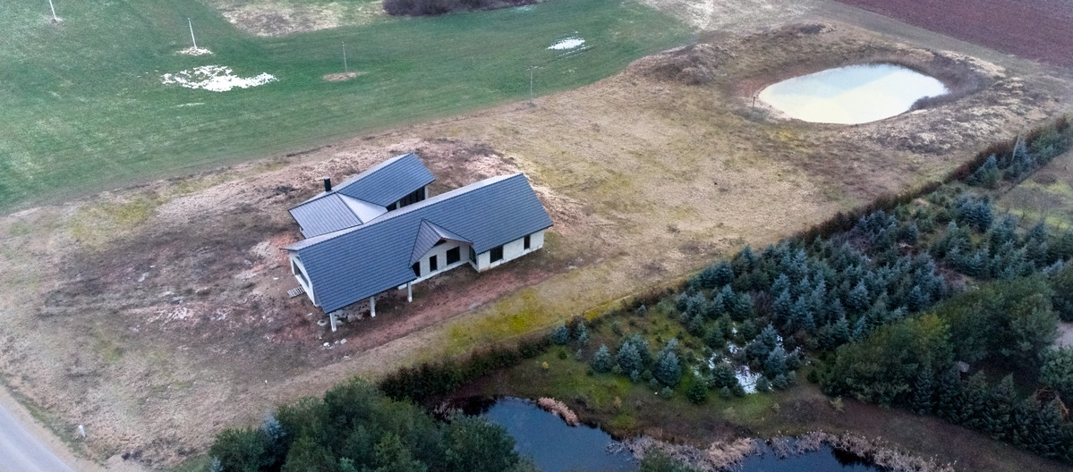 Parduodamas namas Rytmečio g., Butkūnų k., Alytaus r. sav., 296.34 m2 ploto, 1 aukštai 18