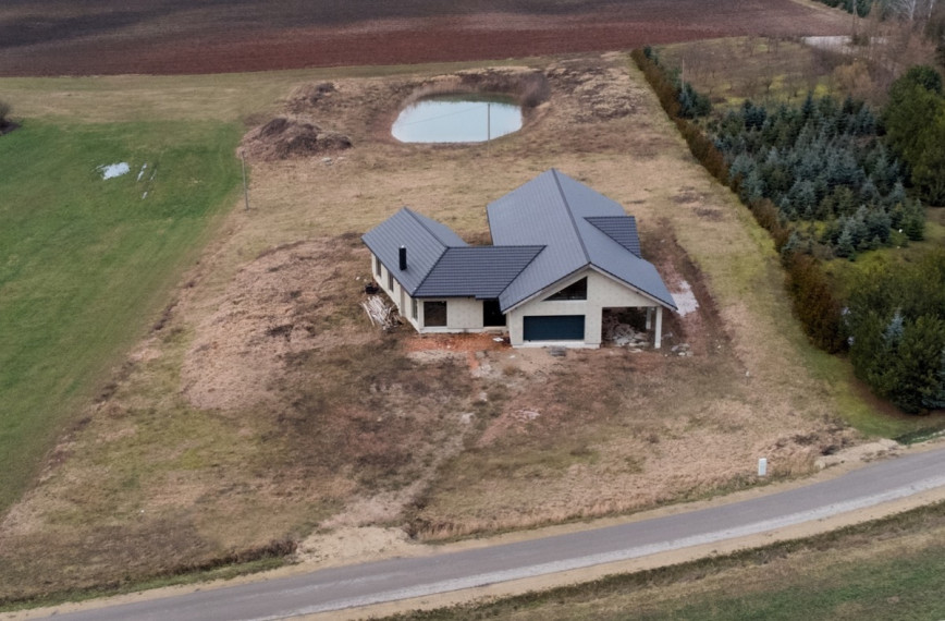 Parduodamas namas Rytmečio g., Butkūnų k., Alytaus r. sav., 296.34 m2 ploto, 1 aukštai 22