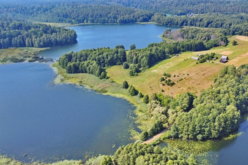 Parduodamas žemės sklypas 3,54 ha ploto su ~500 m ežero pakrantės ir sena sodyba 17