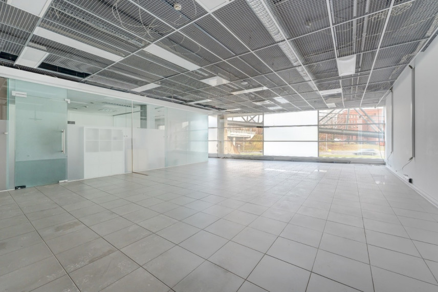 Parduodamos administracinės, paslaugų, prekybos patalpos Ukmergės g., Šeškinė, Vilniaus m., Vilniaus m. sav., 712 m2 ploto 10