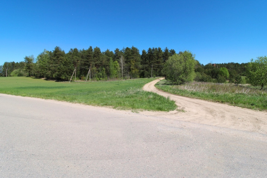 Parduodami gyvenamos ir kitos paskirties sklypai Vilkokšnio k., Trakų r. 3
