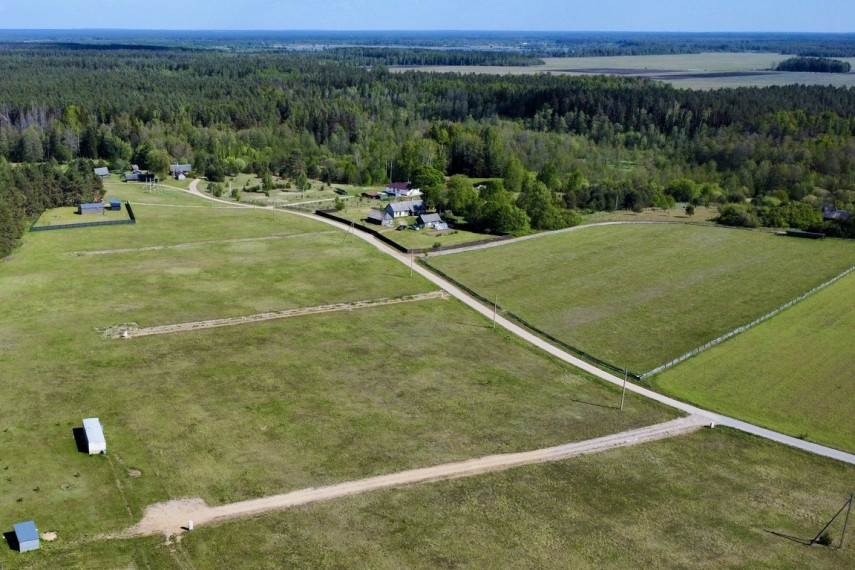 Parduodami namų valdos sklypai Liepynų kaime, Paluknio sen., Trakų r. 8