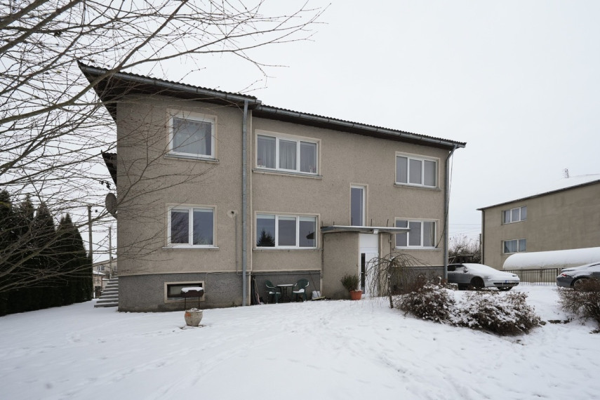 Parduodamas namas Smilgų g., Ukmergės m., Ukmergės r. sav., 321.8 m2 ploto, 2 aukštai 3