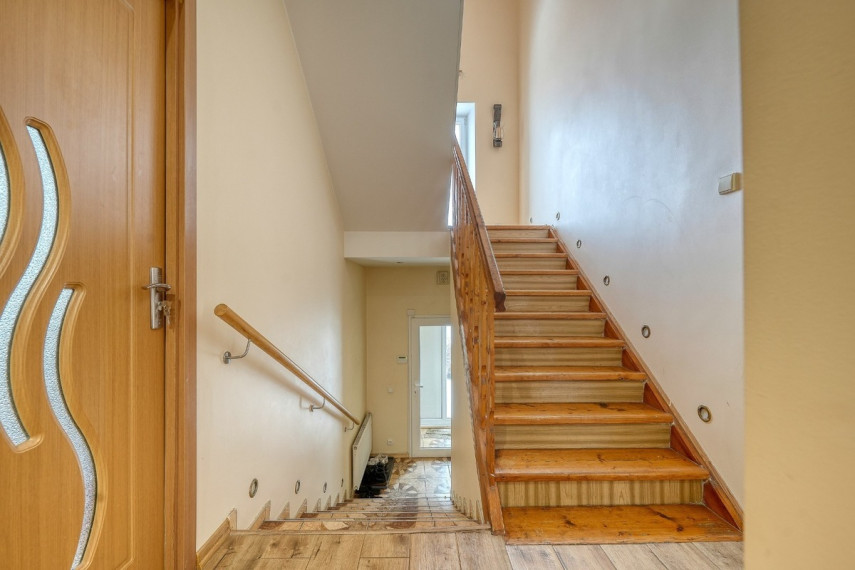 Parduodamas namas Smilgų g., Ukmergės m., Ukmergės r. sav., 321.8 m2 ploto, 2 aukštai 12