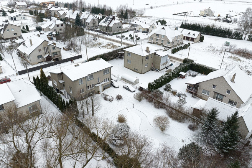 Parduodamas namas Smilgų g., Ukmergės m., Ukmergės r. sav., 321.8 m2 ploto, 2 aukštai 28