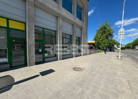 Nuomojamos administracinės, paslaugų, prekybos patalpos Vilniaus g., Centras, Šiaulių m., Šiaulių m. sav., 41.56 m2 ploto