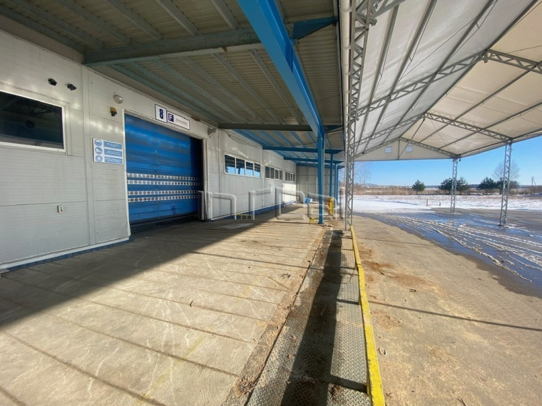 PARDUODAMAS PRAMONĖS IR SANDĖLIAVIMO KOMPLEKSAS SAKŪTĖLIŲ K. ŠILUTĖS RAJONE 16411 kv.m PLOTO 13