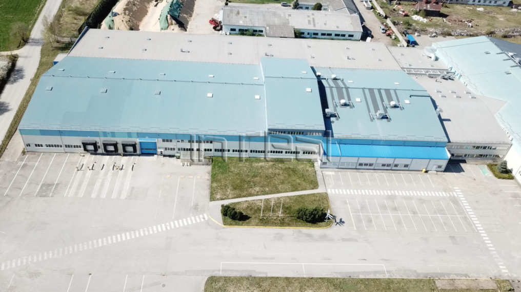 PARDUODAMAS PRAMONĖS IR SANDĖLIAVIMO KOMPLEKSAS SAKŪTĖLIŲ K. ŠILUTĖS RAJONE 16411 kv.m PLOTO 23