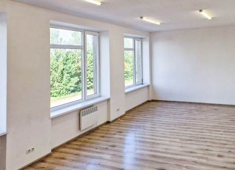 Nuomojamos administracinės patalpos Mūšos g., Pasvalio m., Pasvalio r. sav., 500 m2 ploto