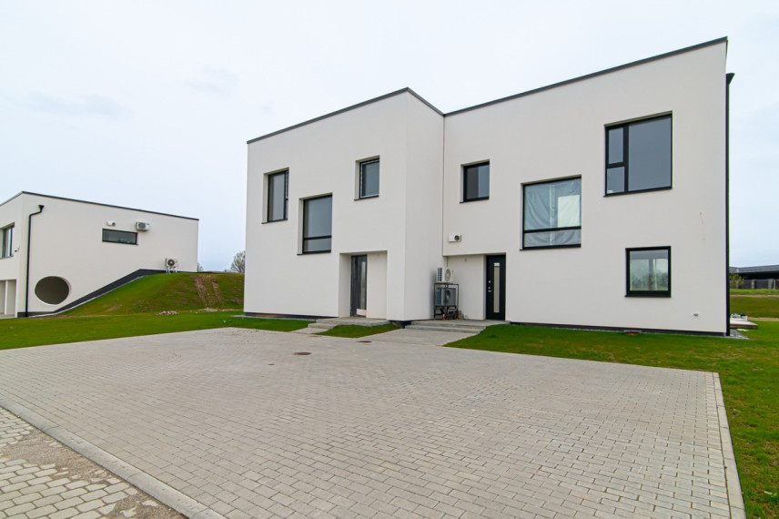 Parduodamas namas `Girių, Klevinės vs., Vilniaus r. sav., 104 m2 ploto, 2 aukštai 2