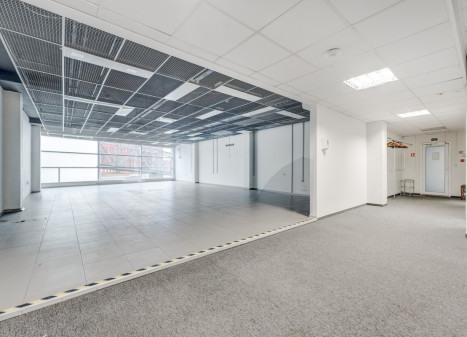 Nuomojamos administracinės, paslaugų, prekybos, sandėliavimo patalpos Ukmergės g., Šeškinė, Vilniaus m., Vilniaus m. sav., 345.42 m2 ploto