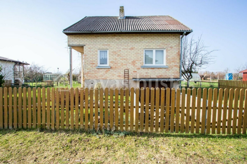 Parduodamas namas Vyšnių g., Gervėnų k., Šiaulių r. sav., 97.28 m2 ploto, 2 aukštai 4