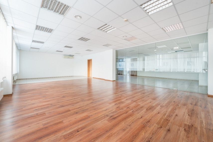 Nuomojamos administracinės, paslaugų, prekybos, sandėliavimo patalpos Ugniagesių g., Aukštieji Paneriai, Vilniaus m., Vilniaus m. sav., 600 m2 ploto 2