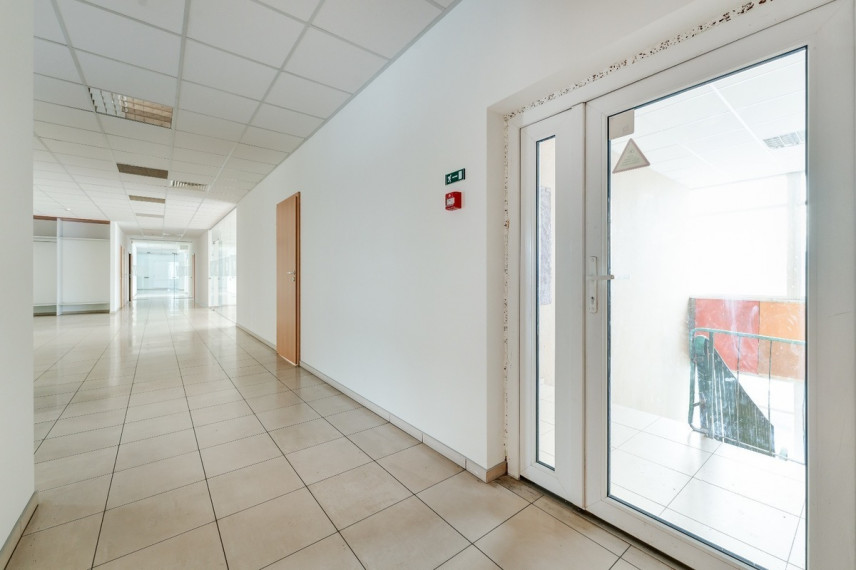 Nuomojamos administracinės, paslaugų, prekybos, sandėliavimo patalpos Ugniagesių g., Aukštieji Paneriai, Vilniaus m., Vilniaus m. sav., 600 m2 ploto 4