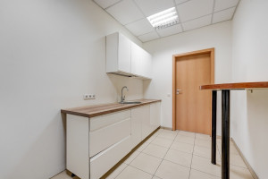 Nuomojamos administracinės, paslaugų, prekybos, sandėliavimo patalpos Ugniagesių g., Aukštieji Paneriai, Vilniaus m., Vilniaus m. sav., 600 m2 ploto 15
