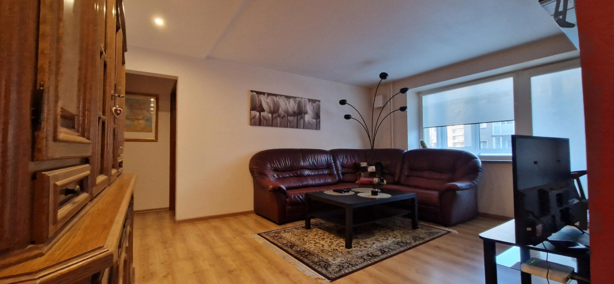 Trumpalaikė buto nuoma S. Šalkauskio g., Centras, Šiaulių m., Šiaulių m. sav., 55.00 m² ploto 2 kambariai 4