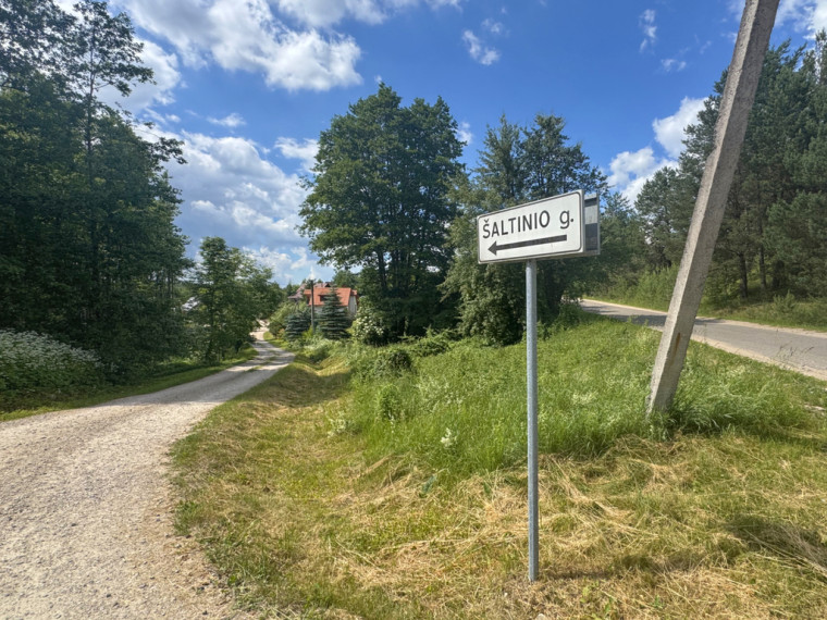 Parduodamas nebaigtas statyti mūrinis namas Trakų r., Gratiškių k., prie Gilušio ežero 17