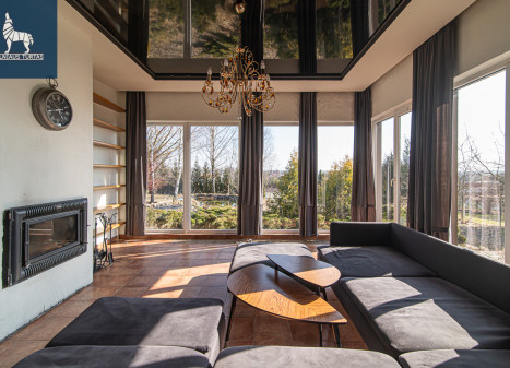 Parduodamas namas Kaštonų g., Nemėžio k., Vilniaus r. sav., 235 m2 ploto, 2 aukštai