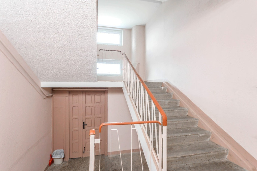 Parduodamas butas Jono Pauliaus II g., Eišiškių m., Šalčininkų r. sav., 55 m2 ploto, 2 kambariai 18