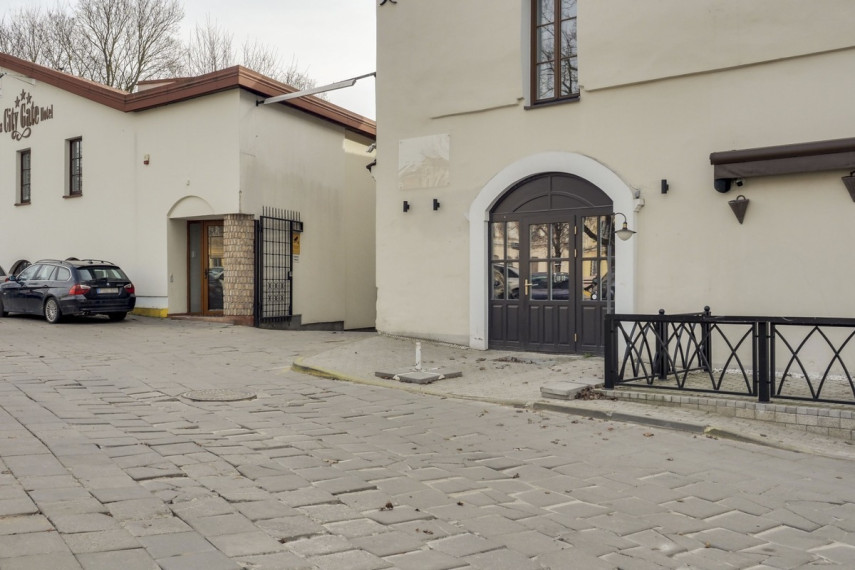 Parduodamos kitos paskirties, maitinimo, paslaugų, prekybos patalpos Bazilijonų g., Senamiestis, Vilniaus m., Vilniaus m. sav., 76 m2 ploto 3