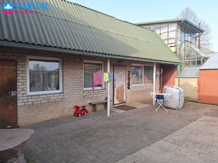 Parduodamos administracinės, gamybinės, kitos paskirties, paslaugų, prekybos, sandėliavimo patalpos 	Pavenčio g., Ventos m., Akmenės r. sav., 1000 m2 ploto 13
