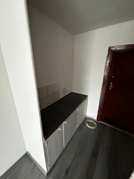 Nuomojamas butas Vytauto g., Centras, Marijampolės m., Marijampolės sav., 18 m2 ploto, 1 kambariai 5