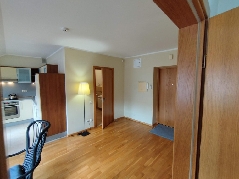 Nuomojamas butas Mėsinių g., Senamiestis, Vilniaus m., Vilniaus m. sav., 41.00 m² ploto 2 kambariai 9