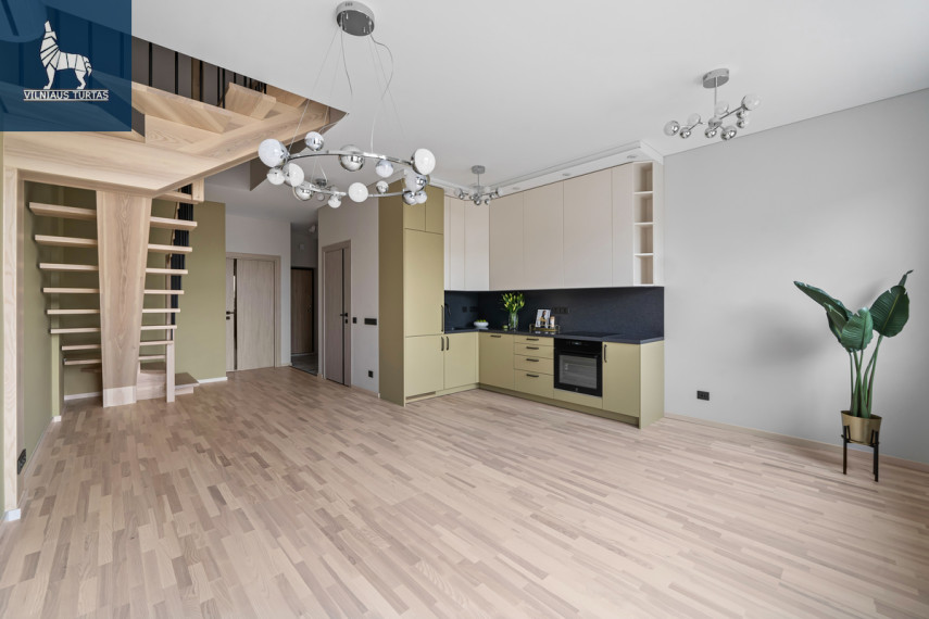 Parduodamas butas Daugėliškio g., Šnipiškės, Vilniaus m., Vilniaus m. sav., 99.53 m2 ploto, 5 kambariai 3