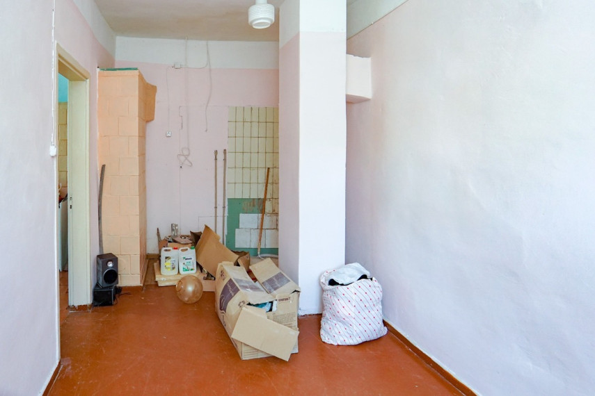 Parduodamas namas J. Tilvyčio g., Centras, Panevėžio m., Panevėžio m. sav., 44.89 m2 ploto, 1 aukštai 8