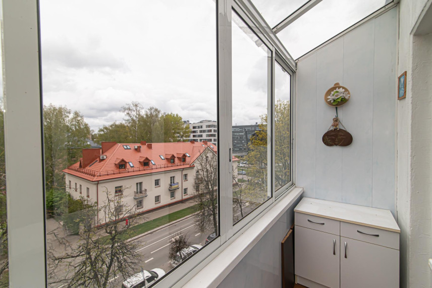 Parduodamas butas Apkasų g., Žirmūnai, Vilniaus m., Vilniaus m. sav., 44.32 m² ploto 2 kambariai 4