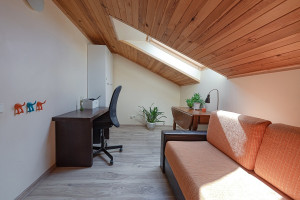 Parduodamas namas Ąžuolynės 2-oji g., Ąžuolinės k., Vilniaus r. sav., 184 m2 ploto, 2 aukštai 24